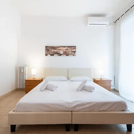 Spacious - Lori House -1bus To Piazza Venezia- Apartment