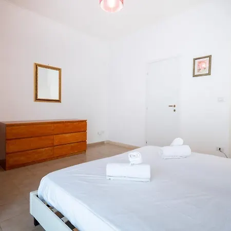 Διαμέρισμα Spacious - 1bus To Altare Della Patria - *